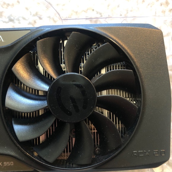 Used EVGA GEFORCE GTX 950 acx 2.0 Video graphics card - Picture 2 of 9